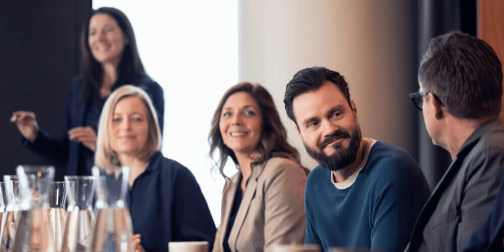 Internt kursus i Key Account Management: Kursister om et bord