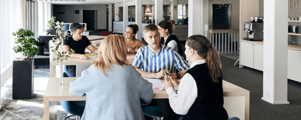 TACK kursuslokation: Kursister i gruppearbejde